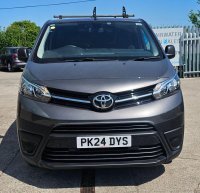 TOYOTA PROACE